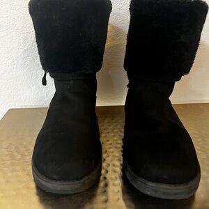 Black Winter Rain Boots with Sheepskin Lining